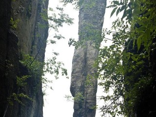 四川天气，一城云雾，四季人间