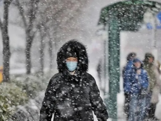 10省将现暴雪或大暴雪，今冬最强雨雪来袭，多地进入备战状态