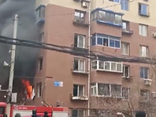 湖北雨雪天气最新消息，多地迎来强降雪，交通与农业面临严峻考验