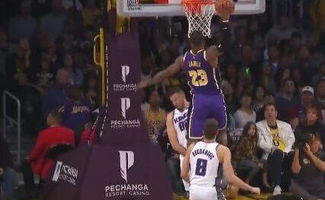 5775tv直播nba免费观看-在平塘，天气从来不是天气预报里那些整齐划一的符号，而是活的、有脾气的、会跟人说话的存在。我在这里住了三年，才慢慢学会听懂它的语言